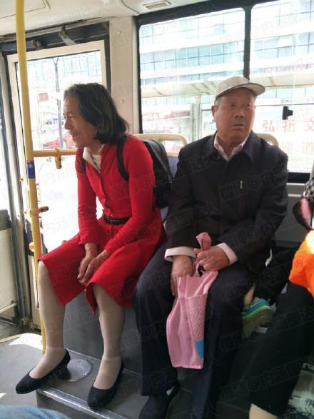 娱乐吃瓜酱淄博大爷,娱乐吃瓜酱引发网友热议