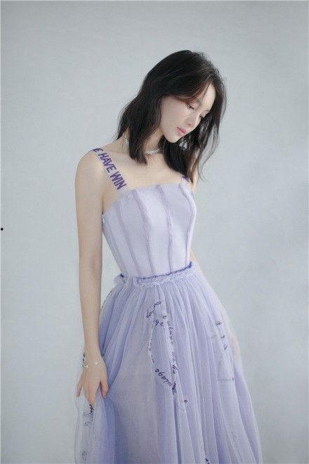 金晨的照片,光影交织下的优雅女神