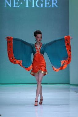 伸双臂图片,无限可能——探寻人体潜能的奥秘